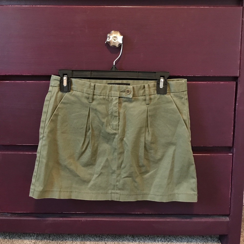 BCBG Cargo Mini Skirt size 2